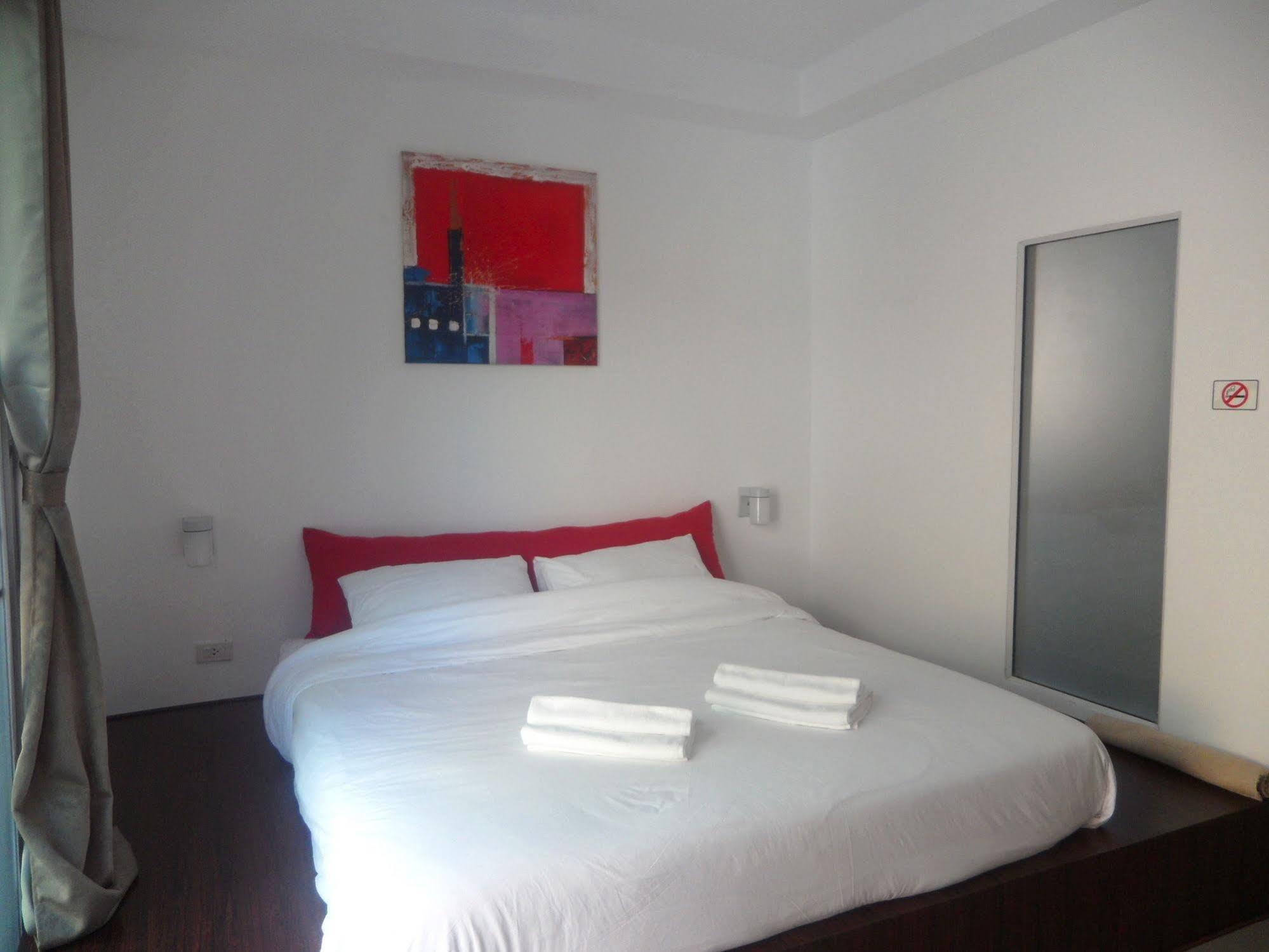 Gp Rooms Pool Guesthouse Pattaya Exterior photo