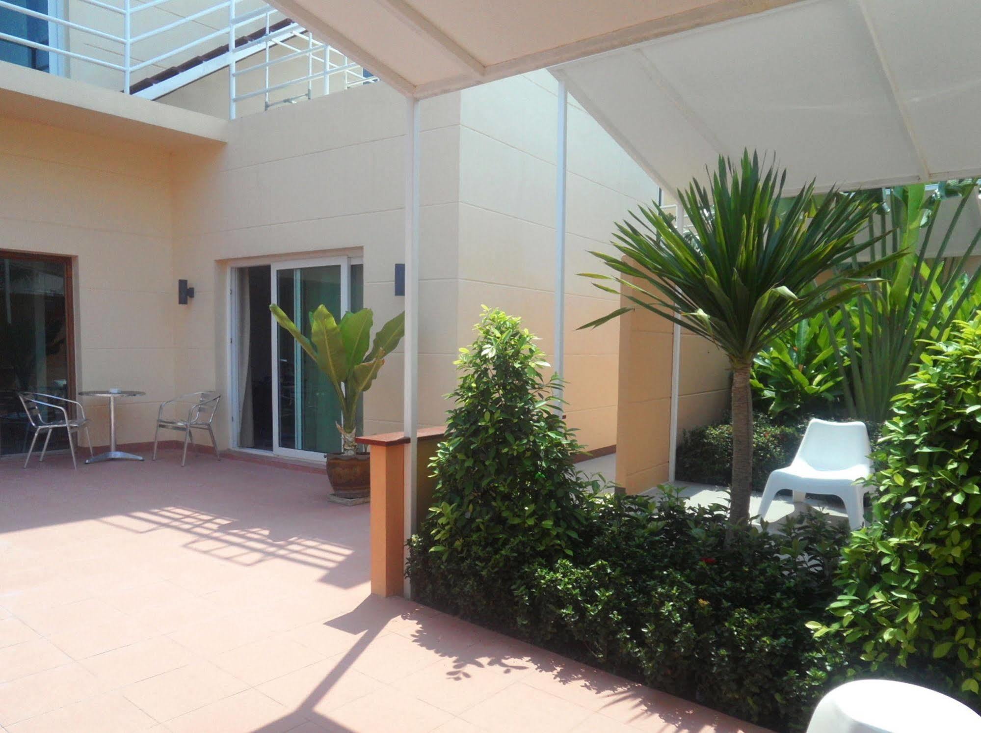 Gp Rooms Pool Guesthouse Pattaya Exterior photo